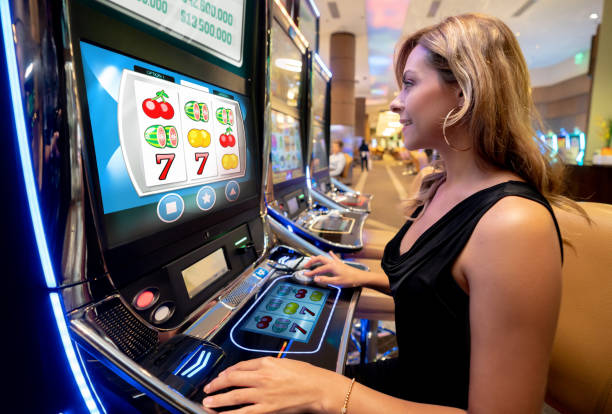 Super Sic Bo betting layout and payout table displayed on goltigel live stream